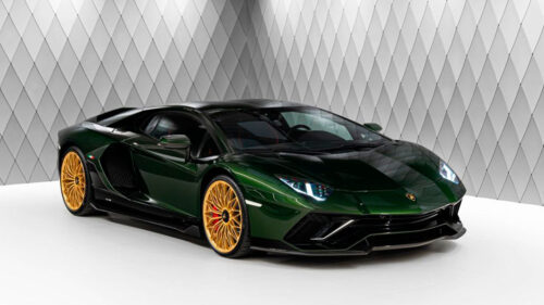 LAMBORGHINI Aventador